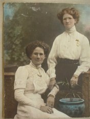 Isabel Williamson (Grandma) & Sister Photos nee Baulch 006