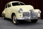 1949_Holden_48-215_sedan_01